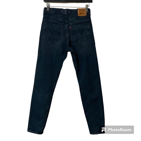 Levi’s Premium Wedgie Icon Fit High Rise Ankle Jeans in Wild‎ Bunch Dark Wash - Picture 3 of 12